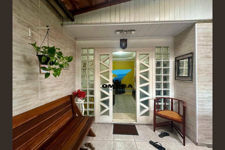 8_photo/94ce01e32b.cba9474eaf1c4fd4-ATLAS-64662177-58ff-4b63-b139-7fb32bc80fa5.jpg de casa à venda com 4 quartos, 106m² em Jardim Santa Maria, Guarujá