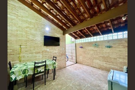 37_photo/94ce01e3d1.86fa7c56df5ec564-ATLAS-45044431-d660-4bd0-9ee4-cbd358ab7ef2.jpg de casa à venda com 2 quartos, 71m² em Jardim Primavera, Guarujá