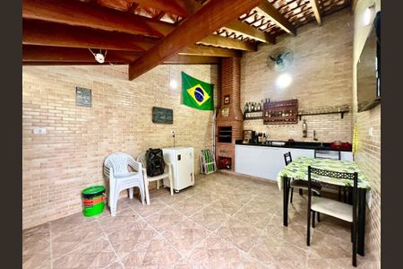 32_photo/94ce01e3d1.86fa7c56df5ec564-ATLAS-84f26d08-ff8f-41a0-9688-6dca113b2429.jpg de casa à venda com 2 quartos, 71m² em Jardim Primavera, Guarujá