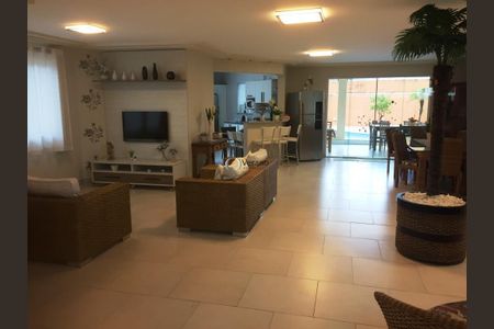 4_photo/94ce01e44b.7e2ea02b9085bf9d-ATLAS-34a039ef-d22c-4ec1-b39a-cab16ea0bde5.jpg de casa à venda com 5 quartos, 320m² em Vila Santo Antônio, Guarujá