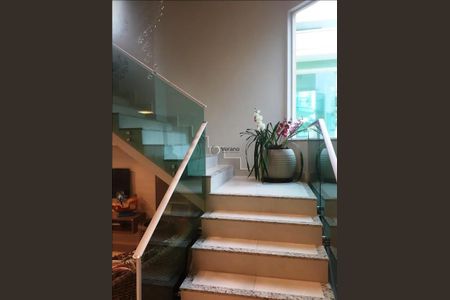 10_photo/94ce01e44b.7e2ea02b9085bf9d-ATLAS-c4b71722-47c9-4a87-82f2-af8aeae2e8b5.jpg de casa à venda com 5 quartos, 320m² em Vila Santo Antônio, Guarujá