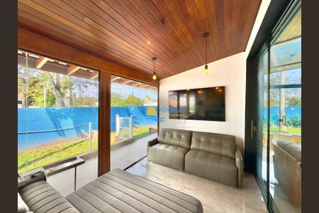 23_photo/94ce01e677.c2878317756be3b9-ATLAS-c4f88ca3-400a-4140-be8a-0f06d4ef345c.jpg de casa à venda com 4 quartos, 400m² em Vila Santo Antônio, Guarujá