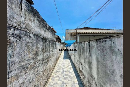 23_photo/94ce01f8d5.64755f46568ebc2b-ATLAS-b56a3c9d-e3a9-4a20-b7e4-682a1502aea4.jpg de casa à venda com 4 quartos, 230m² em Vila Santa Rosa, Guarujá