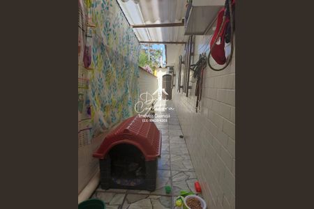 12_photo/94ce01fc63.2899b17cdfb92887-ATLAS-bf653610-0f52-4cd0-b2a6-9e9a91eb2daa.jpg de casa à venda com 5 quartos, 200m² em Jardim Santa Maria, Guarujá