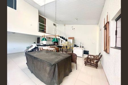 5_photo/94ce01fd21.67bae8ab21e97b53-ATLAS-42725755-d6ca-4fe6-bca9-748e95eb5fb9.jpg de casa à venda com 5 quartos, 297m² em Vila Santa Rosa, Guarujá