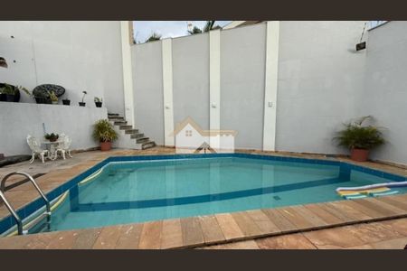 2_photo/94ce01fda9.ffbddc27e238e23e-ATLAS-7cbb8283-e300-465d-8322-edf9c1cb1019.jpg de casa à venda com 4 quartos, 290m² em Jardim Helena Maria, Guarujá