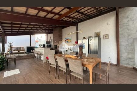 8_photo/94ce01fda9.ffbddc27e238e23e-ATLAS-939831f1-6558-4a01-87a9-a3a73e4f7357.jpg de casa à venda com 4 quartos, 290m² em Jardim Helena Maria, Guarujá