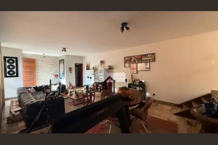 13_photo/94ce01fda9.ffbddc27e238e23e-ATLAS-f8e9d392-13fb-4c51-80e2-b77f02148bcb.jpg de casa à venda com 4 quartos, 290m² em Jardim Helena Maria, Guarujá