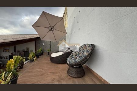 4_photo/94ce01fda9.ffbddc27e238e23e-ATLAS-fe13984a-78a9-4a68-a158-ee4925e8b862.jpg de casa à venda com 4 quartos, 290m² em Jardim Helena Maria, Guarujá