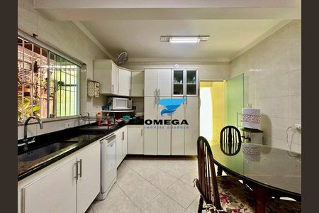 18_photo/94ce01fe2b.3891f85f010a41d0-ATLAS-2c993fdb-c567-4a68-815c-73aa4e57001e.jpg de casa à venda com 2 quartos, 119m² em Vila Santa Rosa, Guarujá