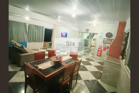 2_photo/94ce0200c3.8d1d596cf1356774-ATLAS-6dbee7da-7eb3-4420-b146-aa097399db1e.jpg de casa à venda com 3 quartos, 180m² em Vila Ligya, Guarujá