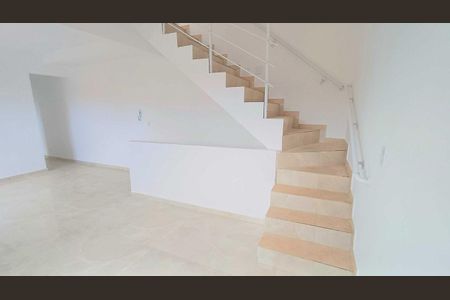 9_photo/94ce0200df.84d273d2e1abbbdc-ATLAS-4453a184-7ad6-45a0-9d67-5ac6061979b2.jpg de casa à venda com 2 quartos, 75m² em Vila Ligya, Guarujá