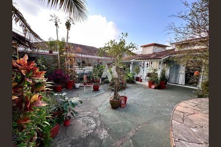 5_photo/94ce0200ef.bf6b4b601a5c4813-ATLAS-cf30ed19-a68b-4c68-bc52-b3c5f169d0ff.jpg de casa à venda com 3 quartos, 355m² em Vila Ligya, Guarujá