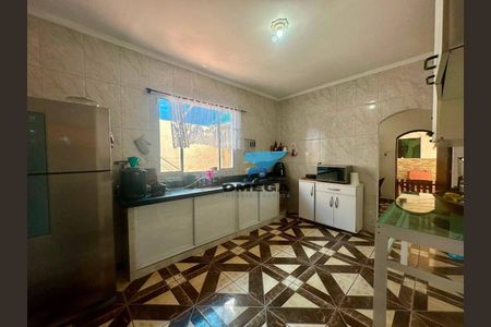 10_photo/94ce020135.7e2ea02b9085bf9d-ATLAS-05a4af73-4fd9-44b2-b4c3-77d5c72df60b.jpg de casa à venda com 5 quartos, 230m² em Vila Ligya, Guarujá