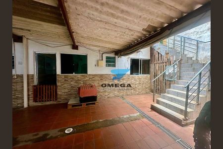 5_photo/94ce020135.7e2ea02b9085bf9d-ATLAS-bd6ae7fd-40a5-4e03-8cbc-ad029c378ff7.jpg de casa à venda com 5 quartos, 230m² em Vila Ligya, Guarujá