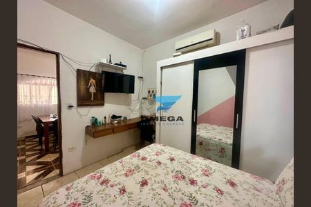 8_photo/94ce020135.7e2ea02b9085bf9d-ATLAS-ea4888e4-e0a6-4a87-b69c-0cd2cbd2d595.jpg de casa à venda com 5 quartos, 230m² em Vila Ligya, Guarujá