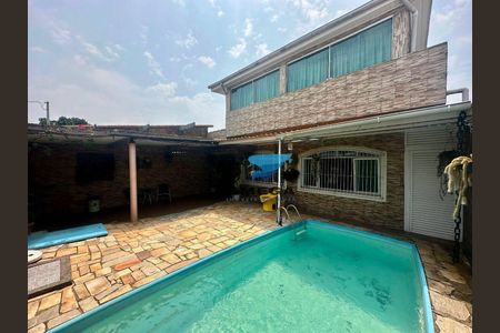 6_photo/94ce020135.7e2ea02b9085bf9d-ATLAS-eded2ed2-eede-47e9-b2af-b11239d2011a.jpg de casa à venda com 5 quartos, 230m² em Vila Ligya, Guarujá