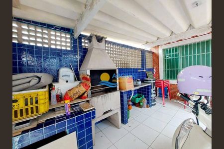 9_photo/94ce020173.455e92311509f59f-ATLAS-4bb2c3e1-02e2-4ff2-bc06-0bfb7bbd5baa.jpg de casa à venda com 4 quartos, 250m² em Vila Ligya, Guarujá