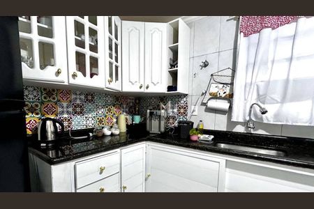 2_photo/94ce0201ab.c5531bf9891d43d4-ATLAS-477dee82-c13d-4e0f-bf9a-eb19d14aced0.jpg de casa à venda com 2 quartos, 65m² em Vila Ligya, Guarujá