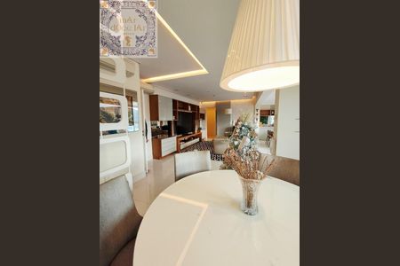 2_photo/94ce0210db.4ea1bed6400f7620-ATLAS-a212a463-2281-4f94-a0d2-12caa9e3fc5a.jpg de apartamento à venda com 3 quartos, 171m² em Ponta da Praia, Santos