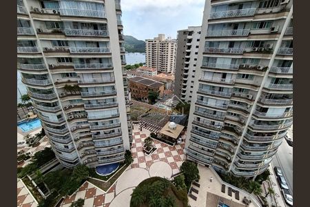 17_photo/94ce02116d.99e7eefbf0d281da-ATLAS-7b758dd7-f4e3-40e6-9cc2-11cfa432ce00.jpg de apartamento à venda com 3 quartos, 199m² em Ponta da Praia, Santos