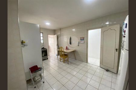 6_photo/94ce021175.04a823dc9d4d949a-ATLAS-6fb9b062-7ebb-47be-bc6c-22dcb0f61732.jpg de apartamento à venda com 2 quartos, 90m² em Ponta da Praia, Santos