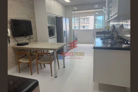 41_photo/94ce02122d.cd697bcf54411775-ATLAS-6dd0e49e-61c9-4e0f-b289-0f10344a35e1.jpg de apartamento à venda com 3 quartos, 199m² em Ponta da Praia, Santos