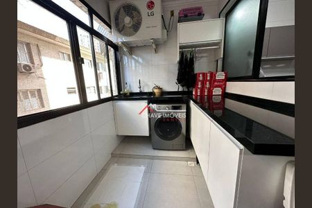 8_photo/94ce02124d.920ec3717a0a174f-ATLAS-aefaa2a8-3b51-426c-8bb1-c511fa64864c.jpg de apartamento à venda com 3 quartos, 150m² em Ponta da Praia, Santos