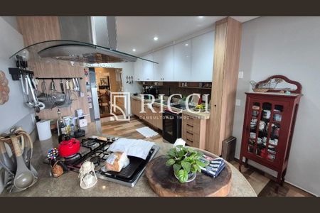 21_photo/94ce0213db.b9c4ead2b7502489-ATLAS-a3b465ae-8f2d-4fb0-be66-2c06d7c00f4f.jpg de apartamento à venda com 3 quartos, 200m² em Ponta da Praia, Santos