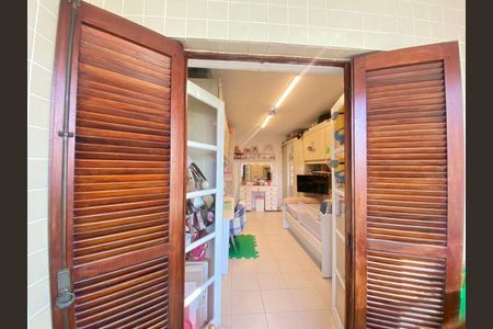 20_photo/94ce02148d.c1dc00249eefaead-ATLAS-ac7f7668-2fa4-4ddb-9d31-aa27780cf67e.jpg de apartamento à venda com 3 quartos, 153m² em Ponta da Praia, Santos