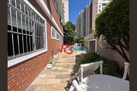 49_photo/94ce0214d3.4909862b8c1c38b1-ATLAS-60f368e7-3d82-4bfc-8cc7-cd676fe2b383.jpg de casa à venda com 4 quartos, 350m² em Ponta da Praia, Santos