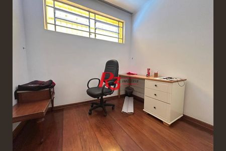 37_photo/94ce0214d3.4909862b8c1c38b1-ATLAS-c2878aaa-72e0-4e34-8fa6-7cb4ebdebe53.jpg de casa à venda com 4 quartos, 350m² em Ponta da Praia, Santos