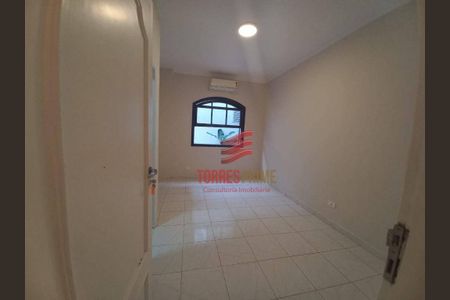 44_photo/94ce021543.04c16ff0d284adb7-ATLAS-5e2f14b5-bf43-448a-9642-cf7fdff6c4ed.jpg de casa à venda com 4 quartos, 161m² em Ponta da Praia, Santos