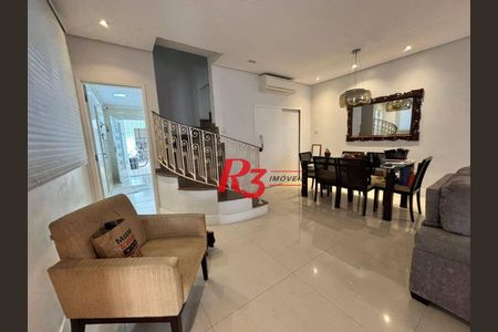 10_photo/94ce02154f.5a85c5bdfef41cf9-ATLAS-e22bbc8f-0443-4ea9-bd95-7f29fcca49db.jpg de casa à venda com 3 quartos, 187m² em Ponta da Praia, Santos