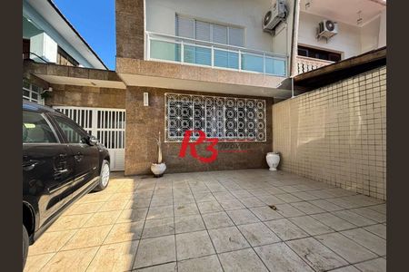 11_photo/94ce02154f.5a85c5bdfef41cf9-ATLAS-e380f4f3-723f-4af3-96e3-5123ced4c3c5.jpg de casa à venda com 3 quartos, 187m² em Ponta da Praia, Santos