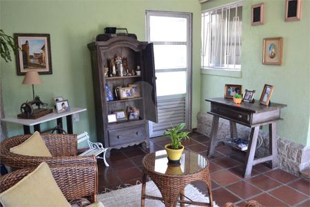 3_photo/94ce02155b.59b9fa3339c8dcb8-ATLAS-35debf7f-d878-45e4-936e-b202d49481f4.jpg de casa à venda com 3 quartos, 122m² em Ponta da Praia, Santos