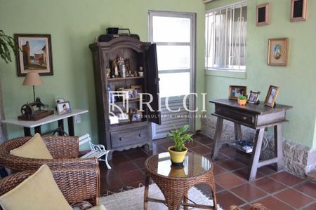 5_photo/94ce02155b.59b9fa3339c8dcb8-ATLAS-b9b95ece-caaa-459b-8814-d3fa639c23c2.jpg de casa à venda com 3 quartos, 134m² em Ponta da Praia, Santos