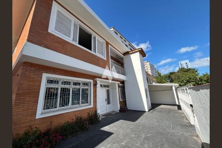 8_photo/94ce021571.8cbbc6e43ead3576-ATLAS-55a4272d-6ea0-4e85-9e70-6a61990107fa.jpg de casa para alugar com 5 quartos, 290m² em Ponta da Praia, Santos