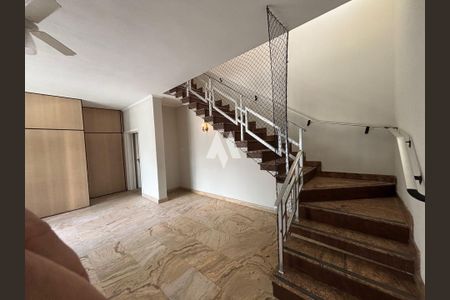 10_photo/94ce021571.8cbbc6e43ead3576-ATLAS-61590165-54f9-43ee-bfe0-ba9d7e6f5d85.jpg de casa para alugar com 5 quartos, 290m² em Ponta da Praia, Santos