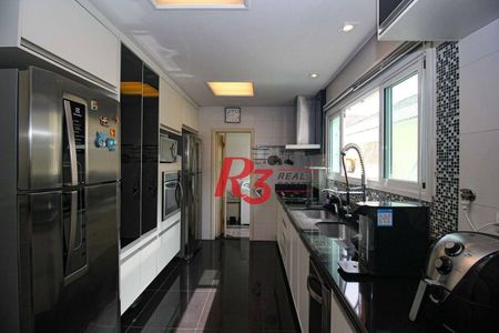 21_photo/94ce0215fb.0bf895571deddd4a-ATLAS-d24fca5e-2001-4d12-986e-2bdc809d36e8.jpg de casa à venda com 4 quartos, 240m² em Ponta da Praia, Santos