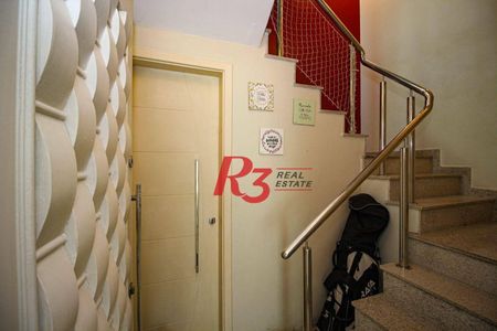 6_photo/94ce0215fb.0bf895571deddd4a-ATLAS-d6ae915e-e44d-46b6-a2ed-39546d7d8ef8.jpg de casa à venda com 4 quartos, 240m² em Ponta da Praia, Santos