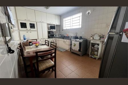 9_photo/94ce0215fb.7954feb32d1ae247-ATLAS-4f25f5c5-b7b5-4a7e-a3b1-42a35d724c90.jpg de casa à venda com 3 quartos, 167m² em Ponta da Praia, Santos