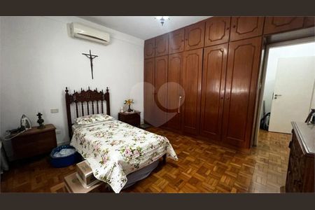 11_photo/94ce0215fb.7954feb32d1ae247-ATLAS-cec97576-6dde-40aa-a165-6d1d4efcc726.jpg de casa à venda com 3 quartos, 167m² em Ponta da Praia, Santos