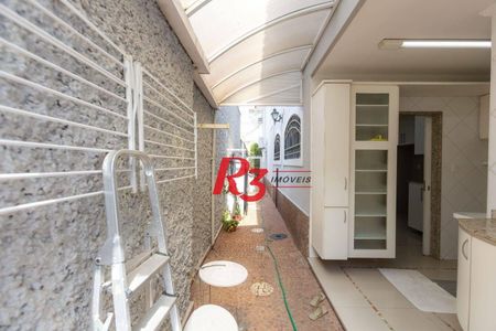 38_photo/94ce0215fd.10b15bb81f5ddb81-ATLAS-bf79e0ae-5d3e-46dd-aa41-e739ee5f44a6.jpg de casa à venda com 4 quartos, 303m² em Ponta da Praia, Santos