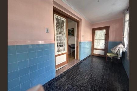 8_photo/94ce021623.ad6cb26ada8414aa-ATLAS-4f5aee9c-daa2-4689-b292-e46b5650620d.jpg de casa à venda com 3 quartos, 300m² em Ponta da Praia, Santos