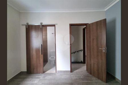 2_photo/94ce02163d.719fbdc320448c84-ATLAS-5fa2bbbb-91c5-484c-a8a6-24f1f195c8b5.jpg de casa à venda com 2 quartos, 89m² em Ponta da Praia, Santos