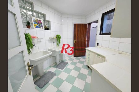 31_photo/94ce021699.dfdf3a77207432af-ATLAS-5b1aaeae-0379-4d9f-9122-55999ea24ef6.jpg de casa à venda com 3 quartos, 198m² em Ponta da Praia, Santos
