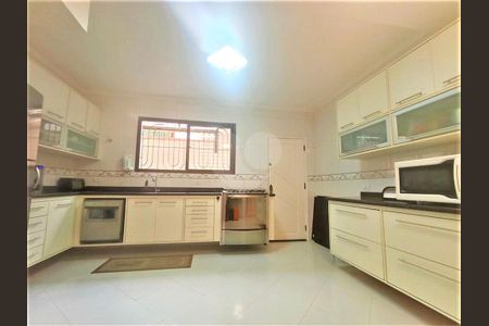 7_photo/94ce0216dd.1d0d827e26d2d819-ATLAS-9c2a7db1-7b3e-4b15-94c7-a05512172e59.jpg de casa à venda com 3 quartos, 170m² em Ponta da Praia, Santos