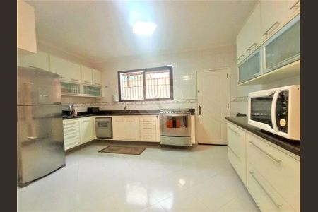 27_photo/94ce0216dd.1d0d827e26d2d819-ATLAS-ac6a0a32-22cf-4aef-9d6d-aea49ba66326.jpg de casa à venda com 3 quartos, 170m² em Ponta da Praia, Santos