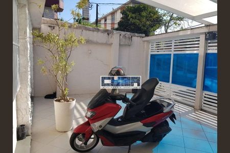 28_photo/94ce0217ad.9b0e853e47463488-ATLAS-f73e3c7e-e6b7-4a5b-a08b-a72b6a0f1d41.jpg de casa à venda com 3 quartos, 235m² em Ponta da Praia, Santos